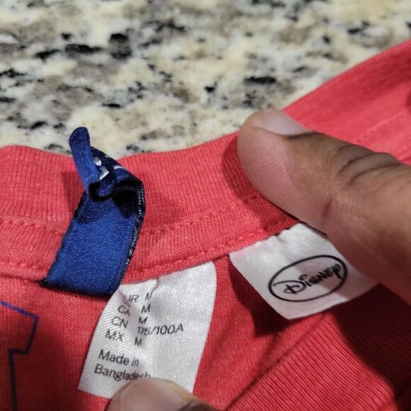 Divided Mickey Mouse‎ What's Up T-Shirt Disney SIZE Men's Medium Red - Picture 3 of 5